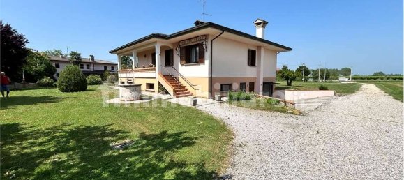 3 bedrooms Villa in Pordenone, Italy No. 263555 47