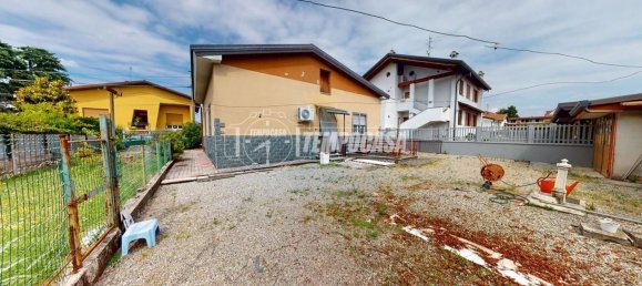 3 rooms Villa in Cesano Maderno, Italy No. 269761 4