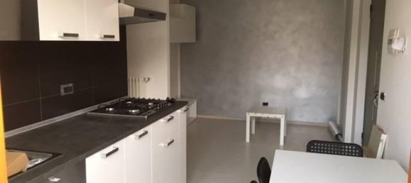 2غرفة شقة في Alba, Italy رقم 64352 4