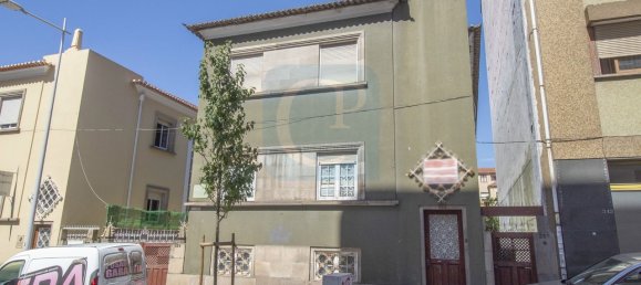 Дом с 6 спальнями в Порту, Португалия № 146050 47