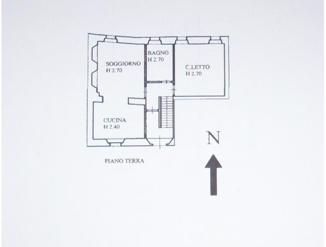 5 rooms Building in Ziano Piacentino, Italy No. 253375