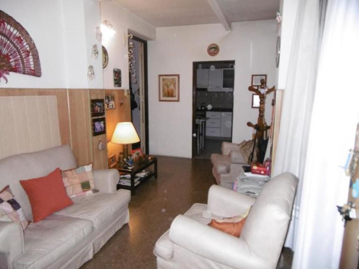 3 bedrooms House in Buenos Aires, Argentina No. 85110