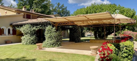 Propiedad comercial en Grimaud, France 380 m² No. 1570 2