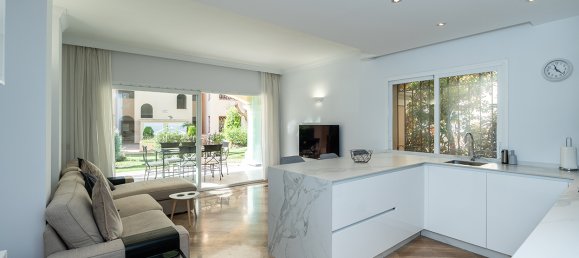 Apartamento de 3 dormitorios en Marbella, Spain No. 78795 34