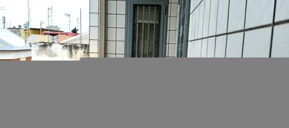 3-salle Appartement à Bari, Italy No. 33862 5