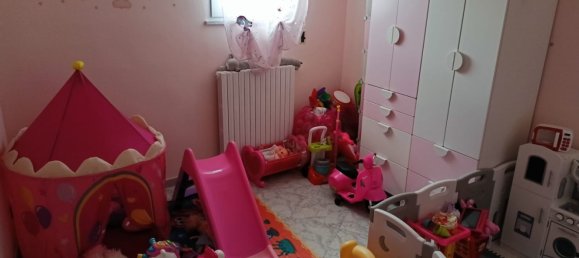 3-salle Appartement à Bari, Italy No. 33862 23