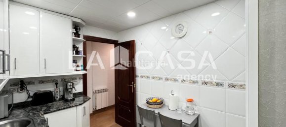 3 Schlafzimmer Wohnung in Badalona, Spain, Nr. 143274 2