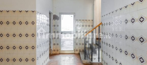 2 Schlafzimmer Haus in Imola, Italy, Nr. 327484 13