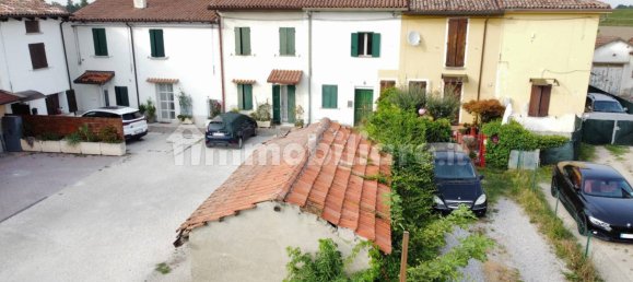 2 Schlafzimmer Haus in Imola, Italy, Nr. 327484 4