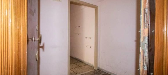 Квартира с 4 комнатами в Рим, Италия № 28219 12