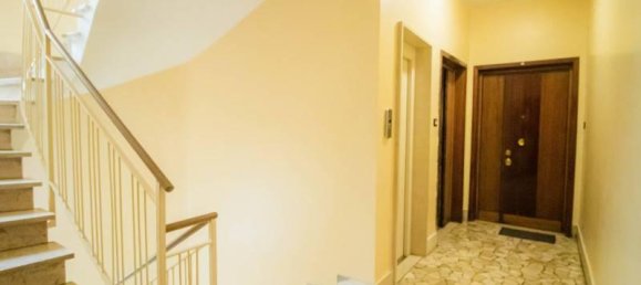 Квартира с 4 комнатами в Рим, Италия № 28219 18