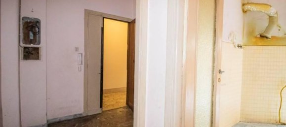 Квартира с 4 комнатами в Рим, Италия № 28219 13