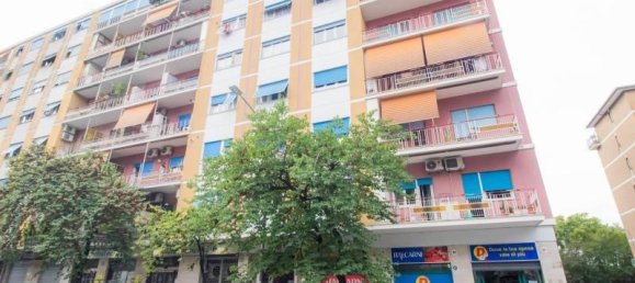 Квартира с 4 комнатами в Рим, Италия № 28219 19