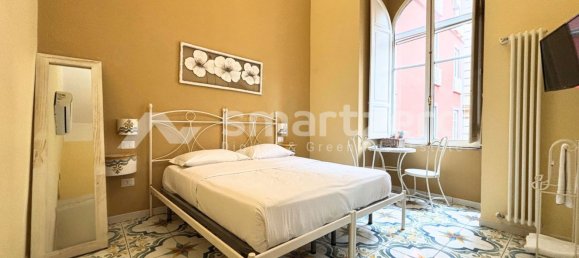 7 rooms Apartment in Naples, Italy No. 144021 34