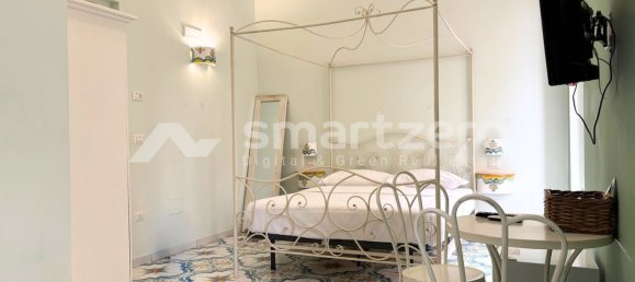 7 rooms Apartment in Naples, Italy No. 144021 31