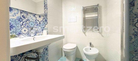 7 rooms Apartment in Naples, Italy No. 144021 44