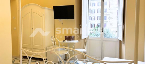 7 rooms Apartment in Naples, Italy No. 144021 25