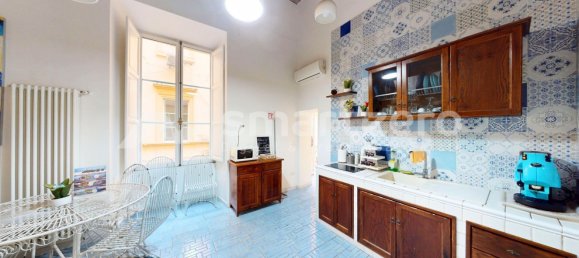 7 rooms Apartment in Naples, Italy No. 144021 11