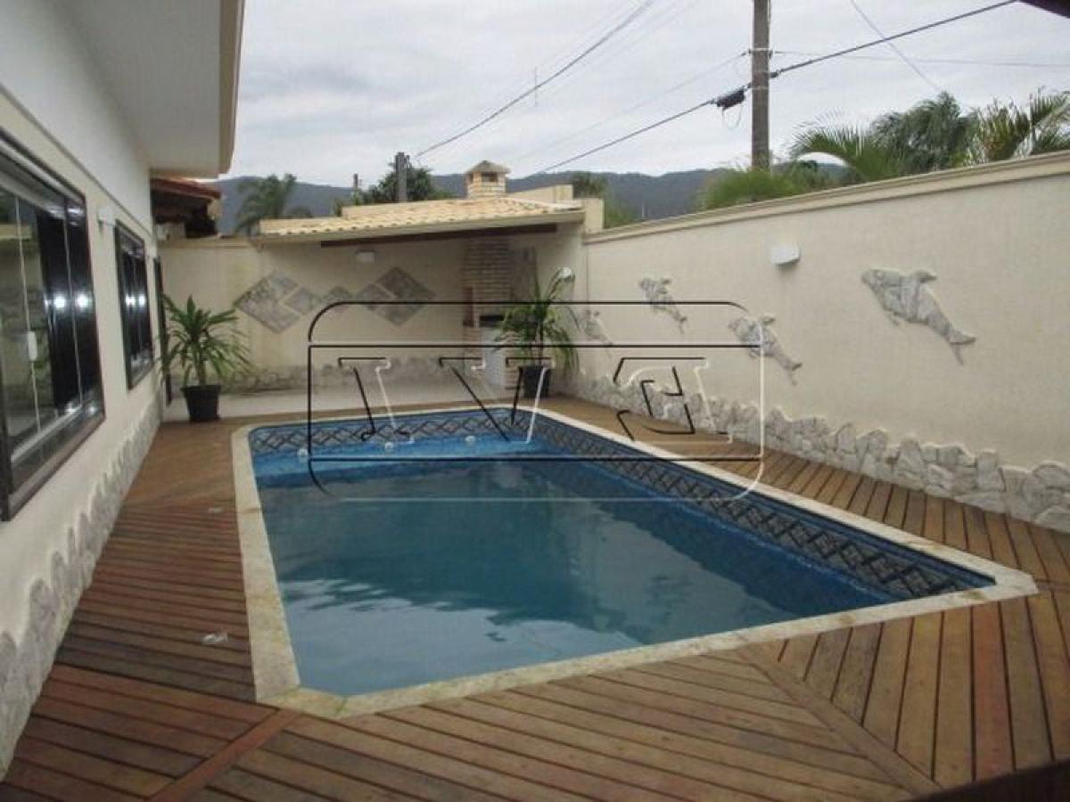 Casa de 6 dormitorios en Sao Paulo, Brazil No. 477088