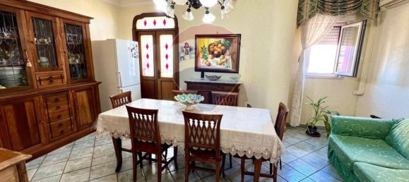 2 bedrooms Apartment in Palermo, Italy No. 104891 4