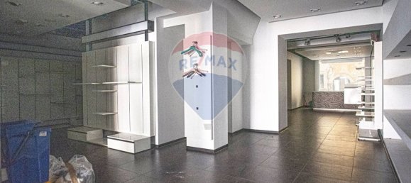 215m² Commercial property in Ragusa, Italy No. 138503 9