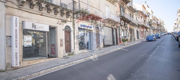 215m² Commercial property in Ragusa, Italy No. 138503 13