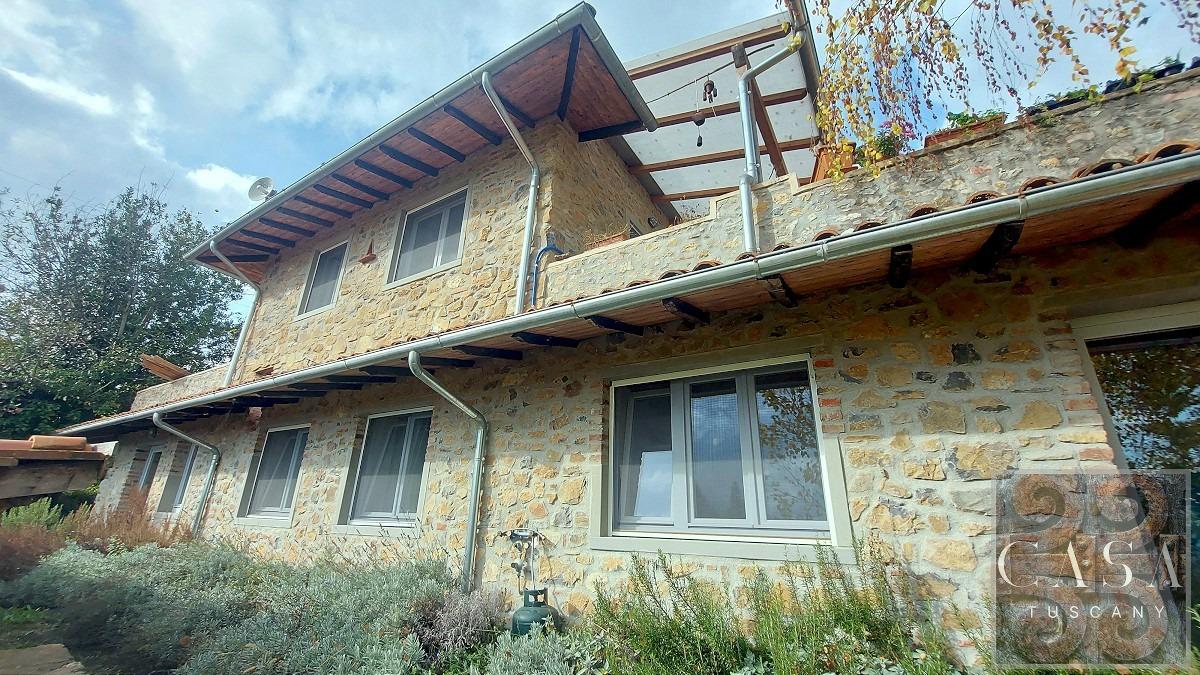 Дом с 5 спальнями в Молаццана, Италия № 709