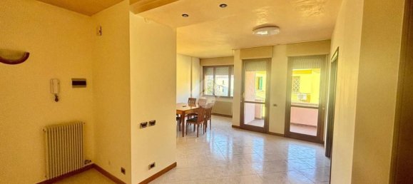 3 rooms Apartment in Conegliano, Italy No. 59061 3
