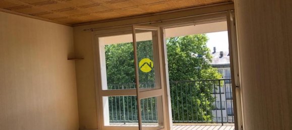 Apartamento de 2 dormitorios en Bourges, France No. 282067 5