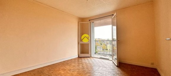 Apartamento de 2 dormitorios en Bourges, France No. 282067 9