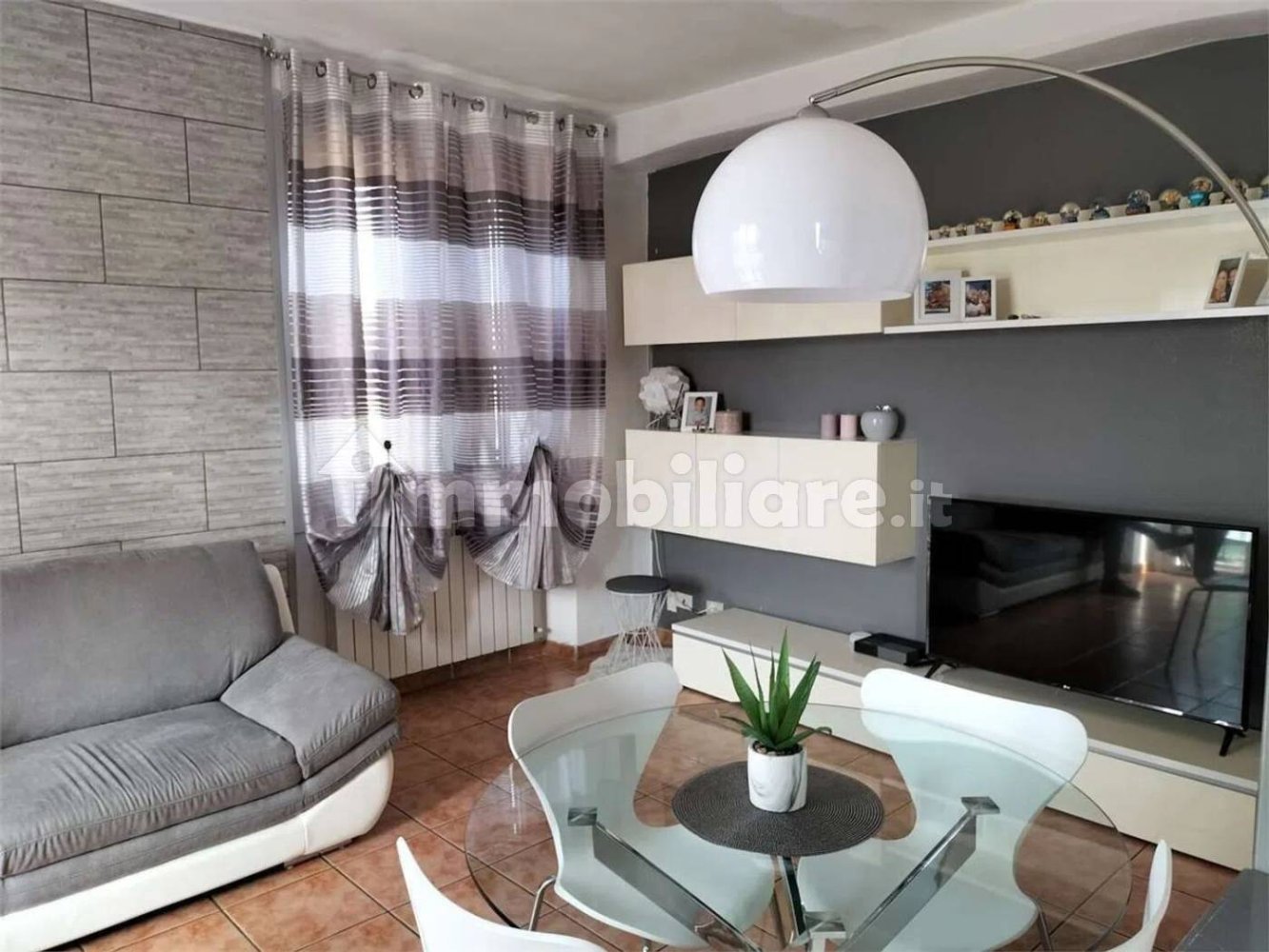 Apartamento de 3 dormitorios en Voghera, Italy No. 352169
