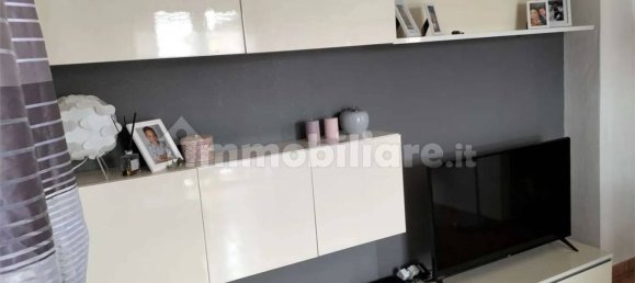 Apartamento de 3 dormitorios en Voghera, Italy No. 352169 8