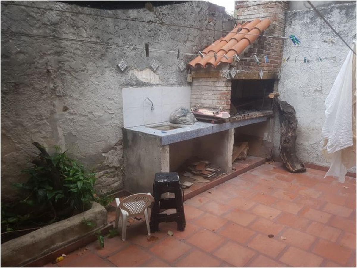 4 bedrooms House in Montevideo, Uruguay No. 8974