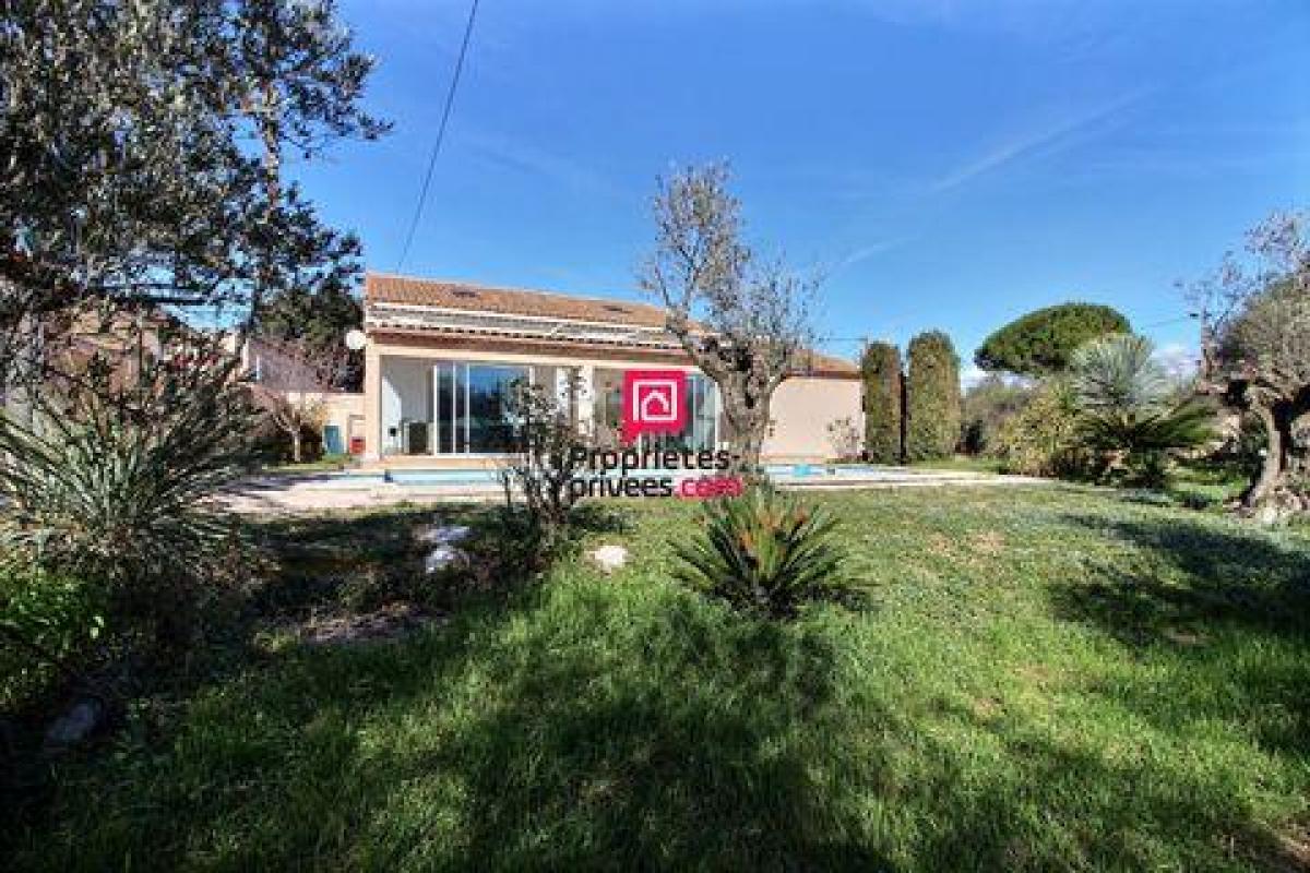 4 bedrooms House in Sorgues, France No. 10115