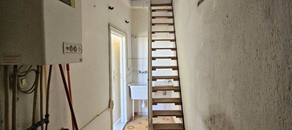 6 غرف نوم شقة في Mesagne, Italy رقم 337113 21