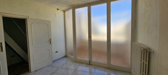 6 غرف نوم شقة في Mesagne, Italy رقم 337113 17