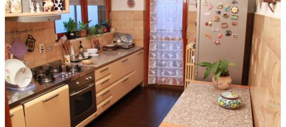 Ático de 2 dormitorios en Peschiera Borromeo, Italy No. 254329 2