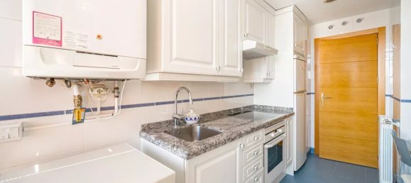 2 bedrooms Apartment in Madrid, Spain No. 143427 5