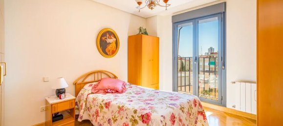 2 bedrooms Apartment in Madrid, Spain No. 143427 10