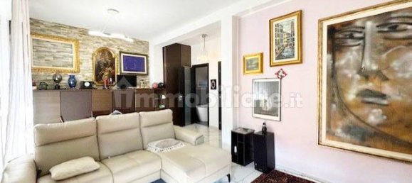 2 bedrooms Apartment in Milan, Italy No. 265230 5