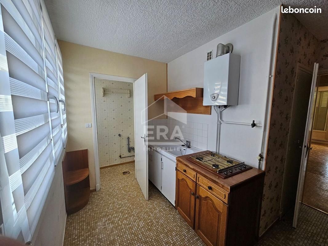 Квартира с 2 спальнями в Суассон, Франция № 260748