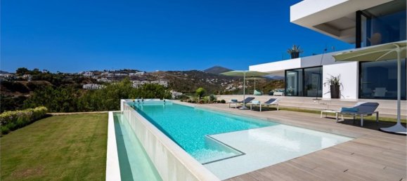 6 bedrooms Villa in La Quinta, Spain No. 58541 5