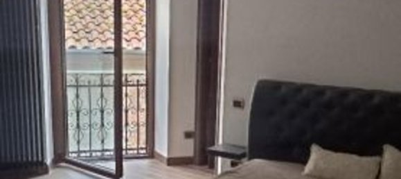 3 rooms Apartment in Cuasso al Monte, Italy No. 8432 4