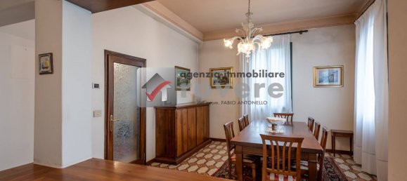 Villa T4 em Maserada sul Piave, Italy N.º 197379 2