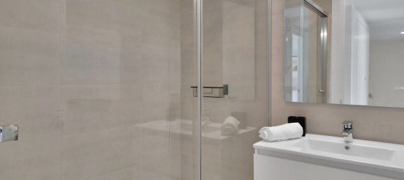 Apartamento de 3 dormitorios en Estepona, Spain No. 135012 14