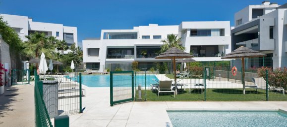 Apartamento de 3 dormitorios en Estepona, Spain No. 135012 21