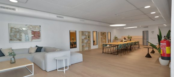 Apartamento de 3 dormitorios en Estepona, Spain No. 135012 19