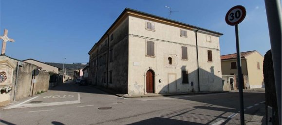 6 rooms Apartment in Illasi, Italy No. 128429 26