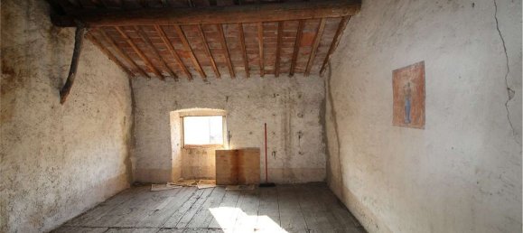 6 rooms Apartment in Illasi, Italy No. 128429 24