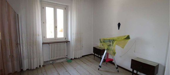 6 rooms Apartment in Illasi, Italy No. 128429 20